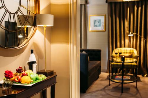Suite 11 Cadogan Gardens, The Apartments and The Chelsea Townhouse by Iconic Luxury Hotels